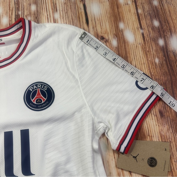 NWT Air Jordan Paris Saint-Germain Player Edition 2021 Season Sports Medium - Picture 8 of 14